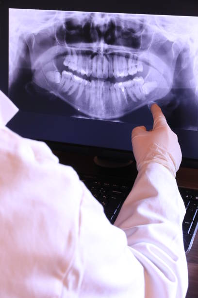 Best Emergency Treatment for Oral Infections in Hlside, IL